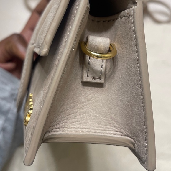 JACQUEMUS
Beige Les Classiques 'Le Bambino' Bag - Picture 6 of 10